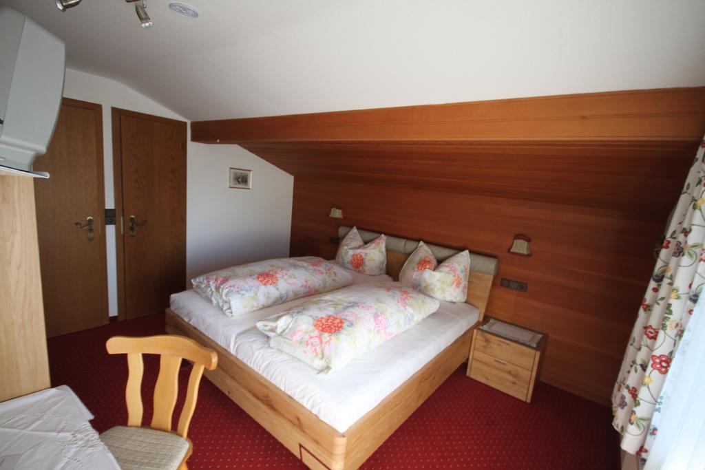 Bed and Breakfast Haus Geiger Scharnitz Exterior foto